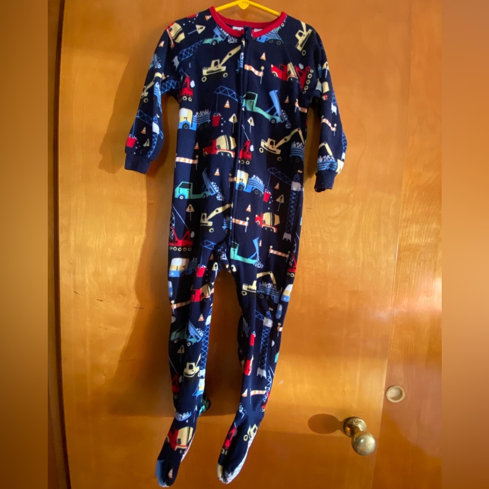 Children’s Place 3T toddler Fleece Footie Pajamas